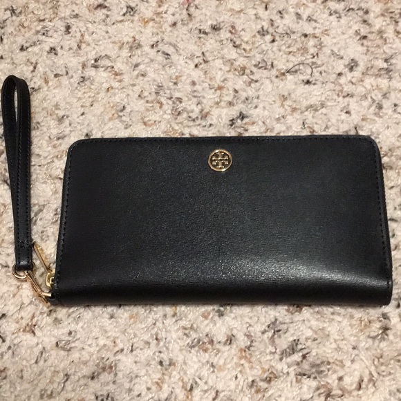 Tory Burch Handbags - NWOT Tory Burch Zip Black Wallet